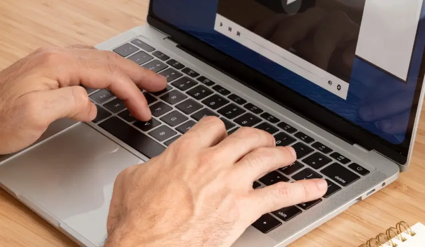 تاچ و کیبورد لپ تاپ