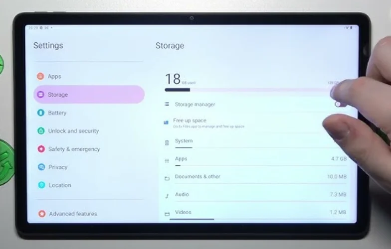 حذف فایل ها و اپلیکیشن های غیرضروری