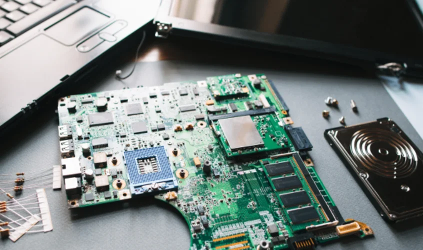 خدمات تعمیر لنوو